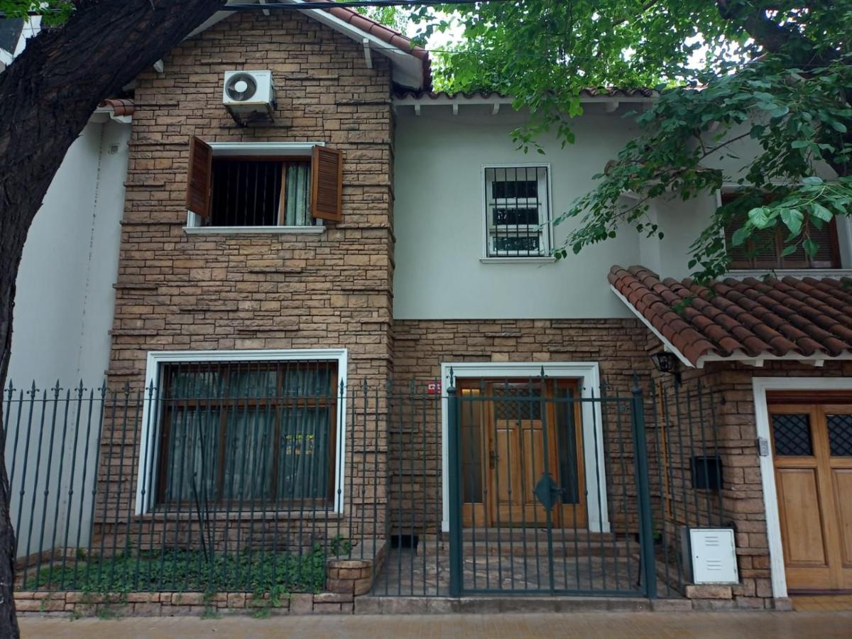 Hostel Casteleyhost Mendoza Ngoại thất bức ảnh